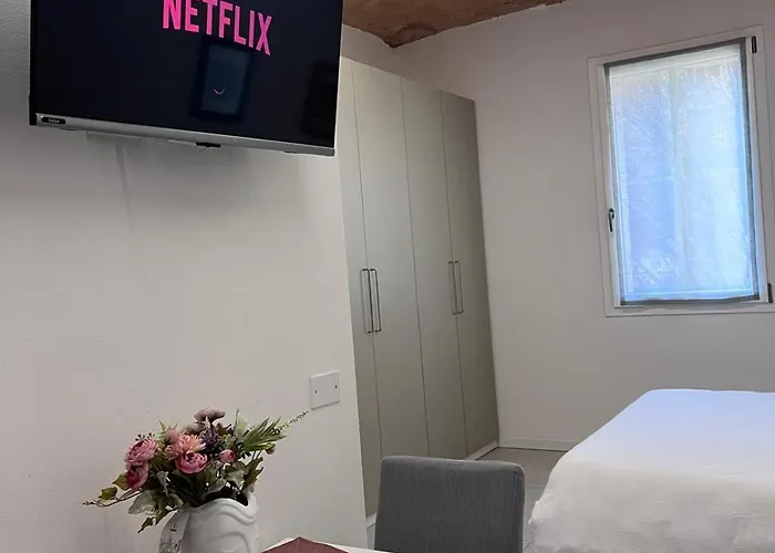 Coral Modern Design & Free Parking